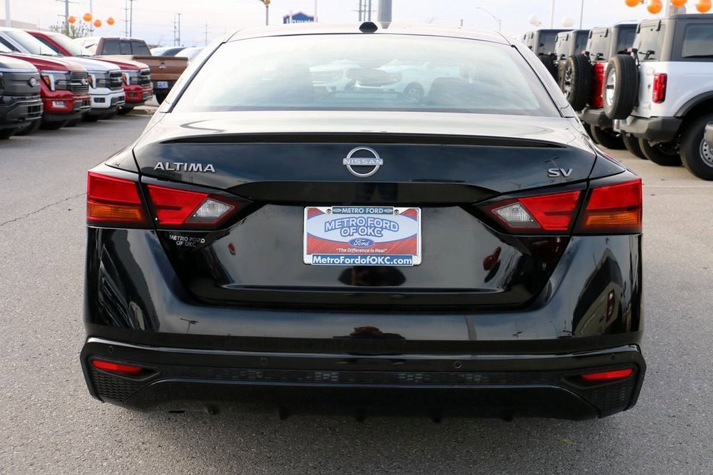 Used 2023 Nissan Altima 2.5 SV image 6