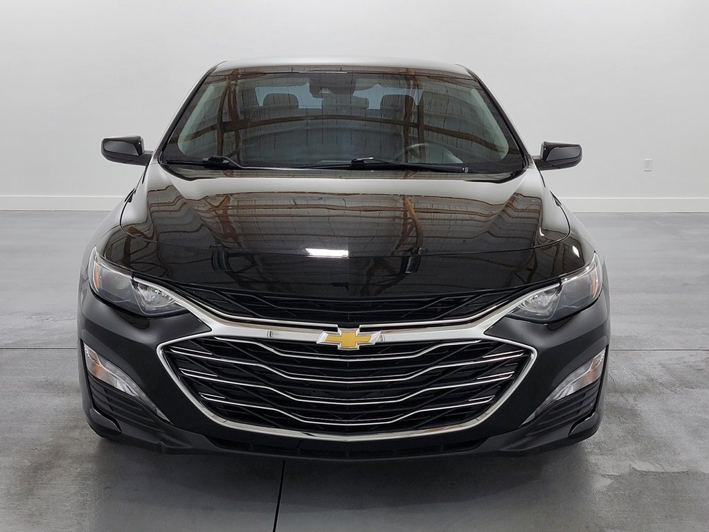 Used 2024 Chevrolet Malibu LT FWD image 3