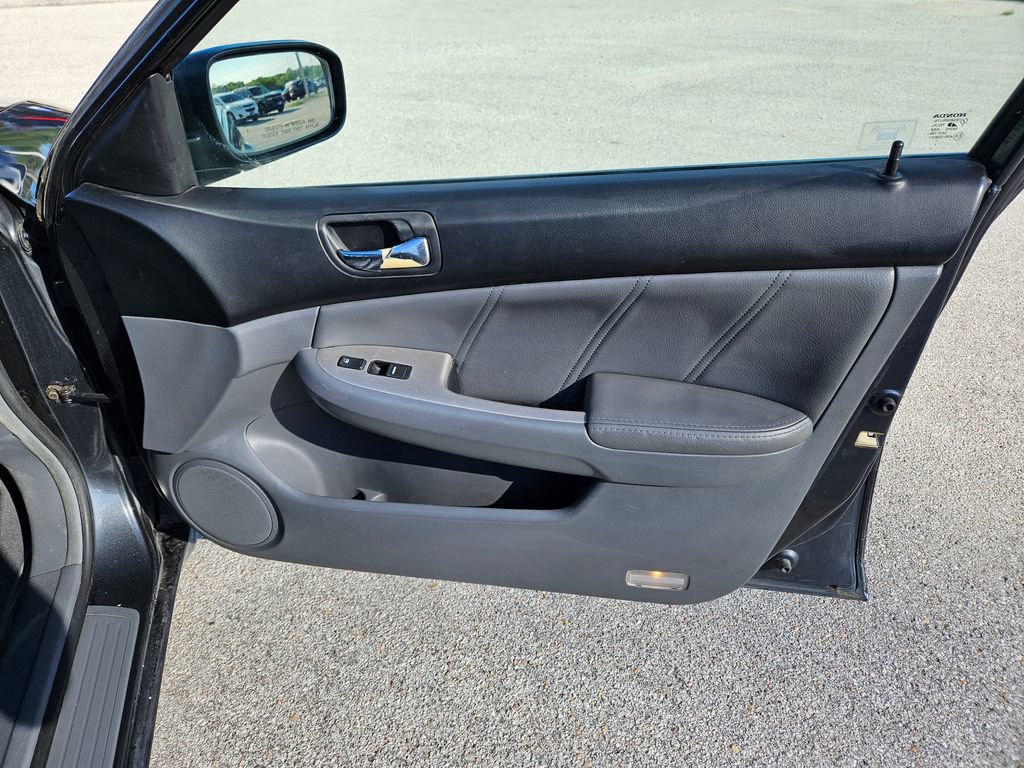 Used 2005 Honda Accord EX-L image 28