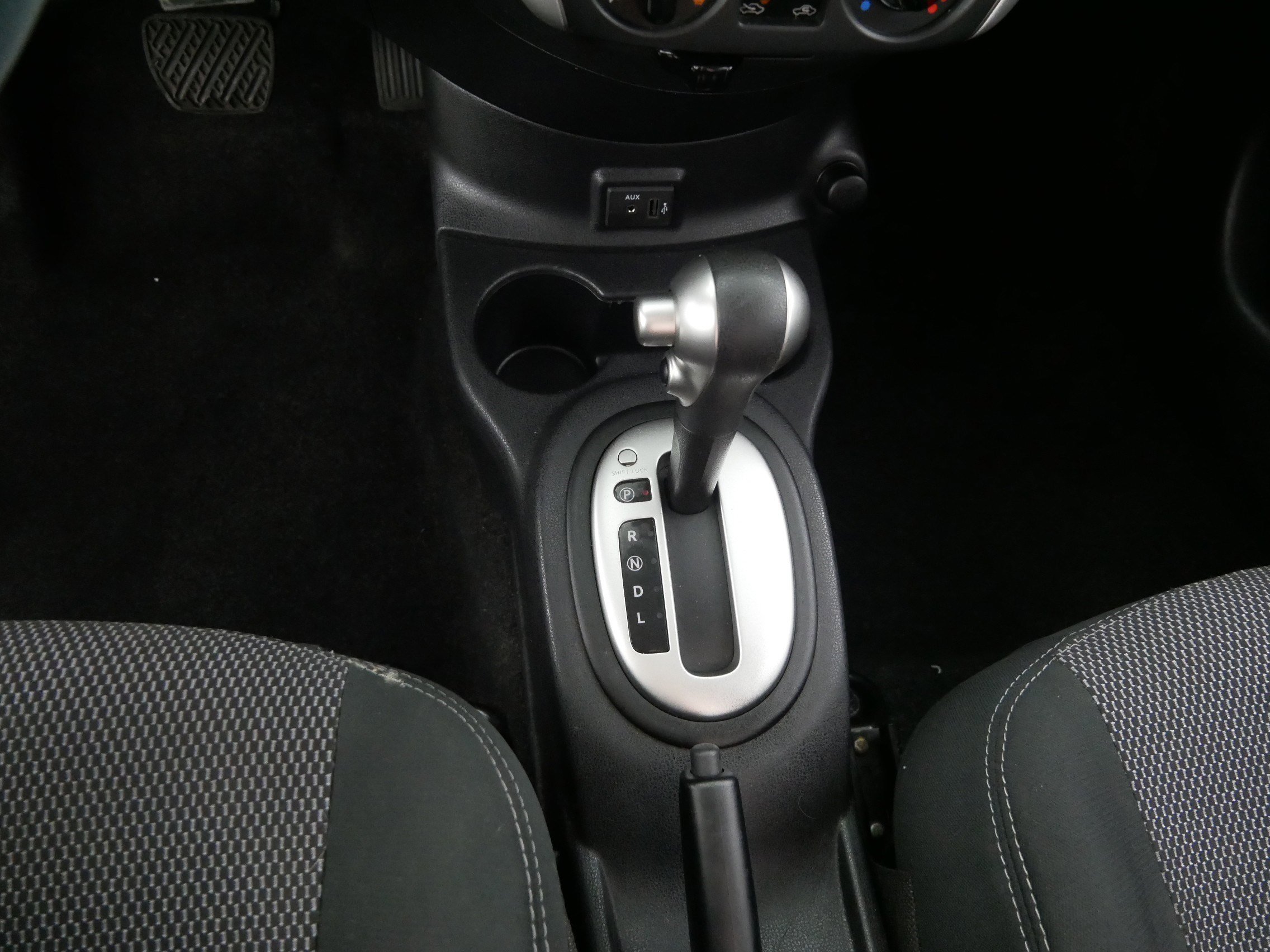 Used 2019 Nissan Versa SV image 24