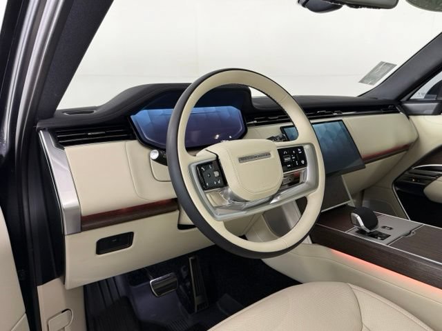 Used 2026 Land Rover Range Rover SE AWD/4WD image 6
