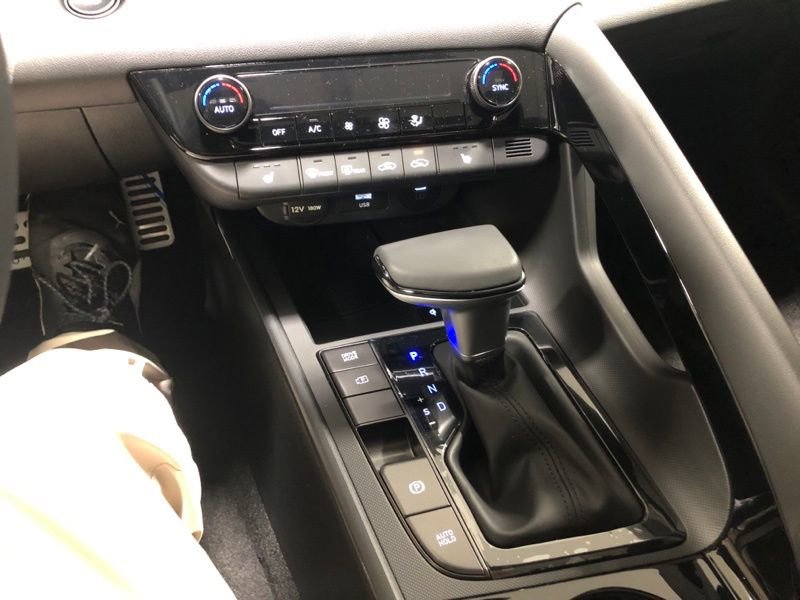 New 2026 Hyundai Elantra SEL Sport Premium FWD image 29