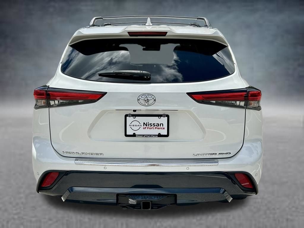 Used 2021 Toyota Highlander Limited AWD/4WD image 7
