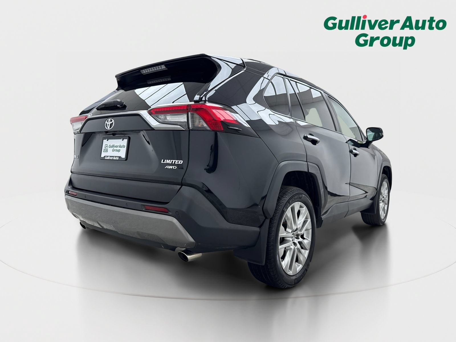 Used 2019 Toyota RAV4 Limited w/ Advanced Technology Package AWD/4WD image 8