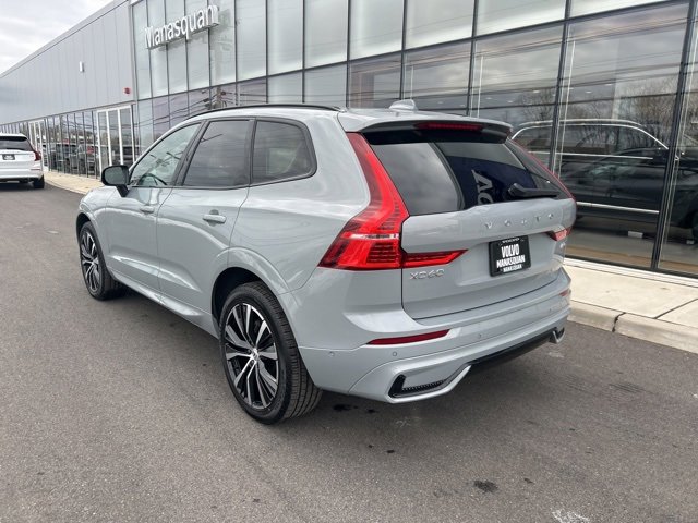 Certified 2025 Volvo XC60 B5 Plus image 3