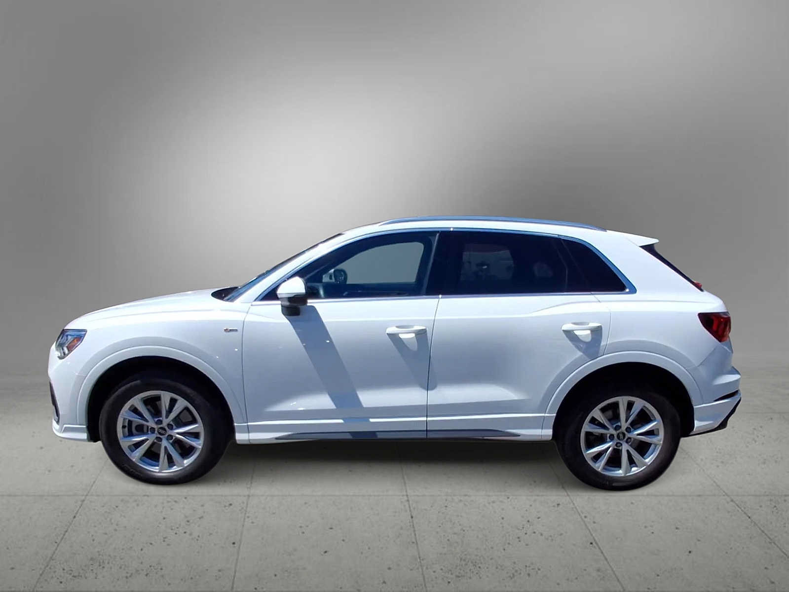 Certified 2023 Audi Q3 2.0T Premium Plus w/ Premium Plus Package AWD/4WD image 5