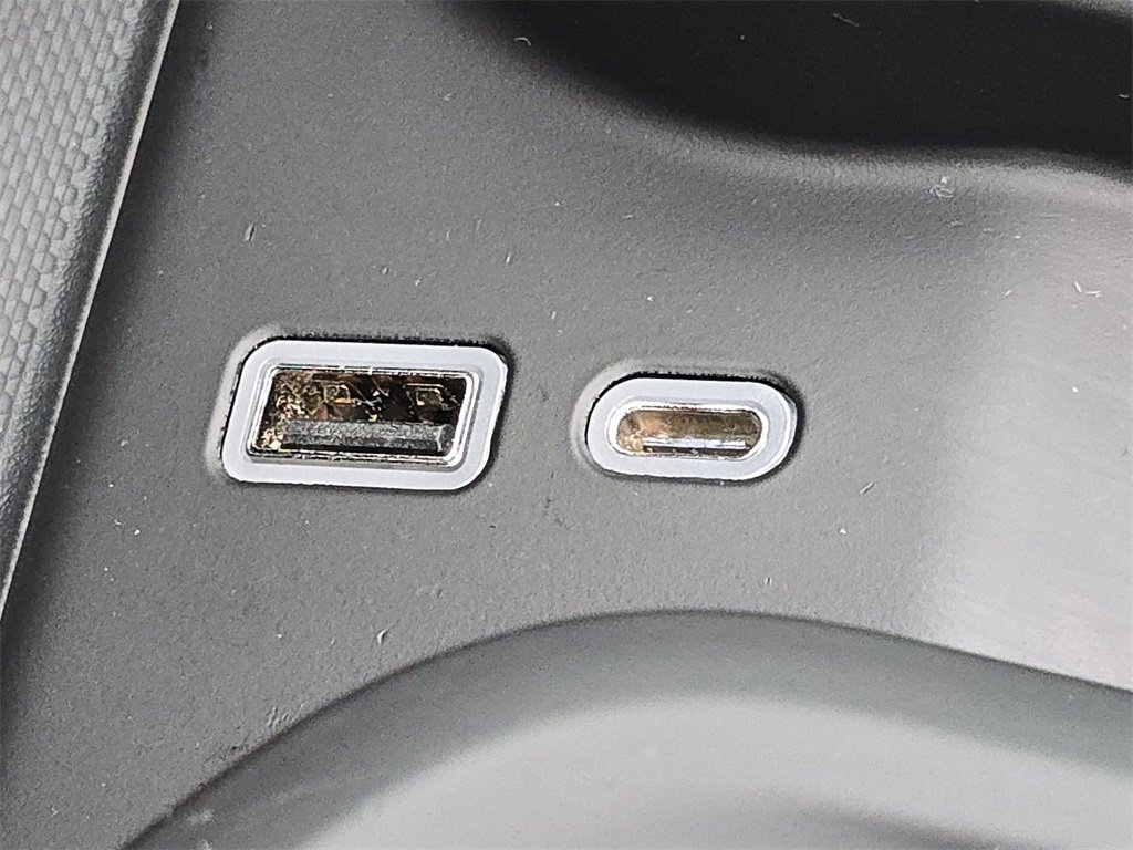 Used 2022 GMC Sierra 1500 AT4 w/ AT4 Premium Package image 34