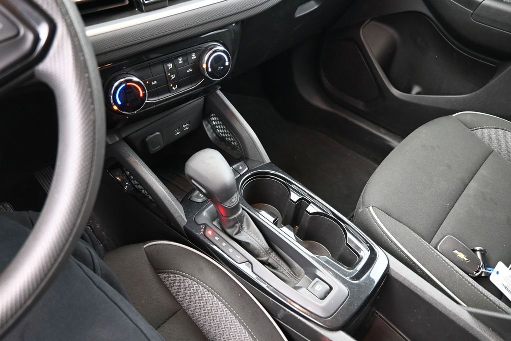 Used 2025 Chevrolet TrailBlazer LT FWD image 31