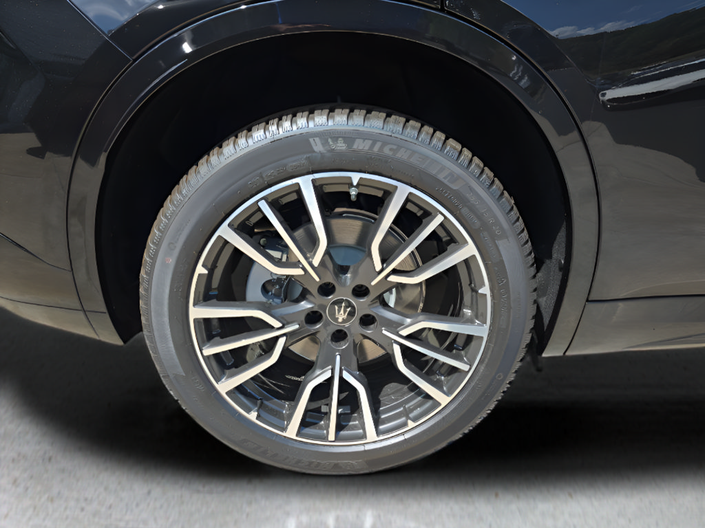 New 2025 Maserati Grecale Modena AWD/4WD image 14