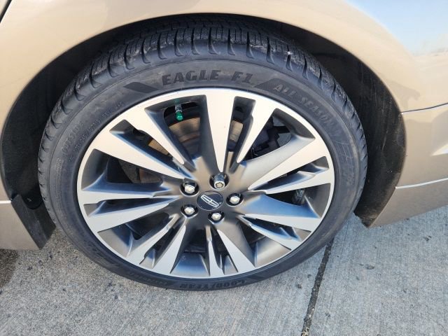 Used 2020 Lincoln MKZ Reserve w/ Elements Package image 4