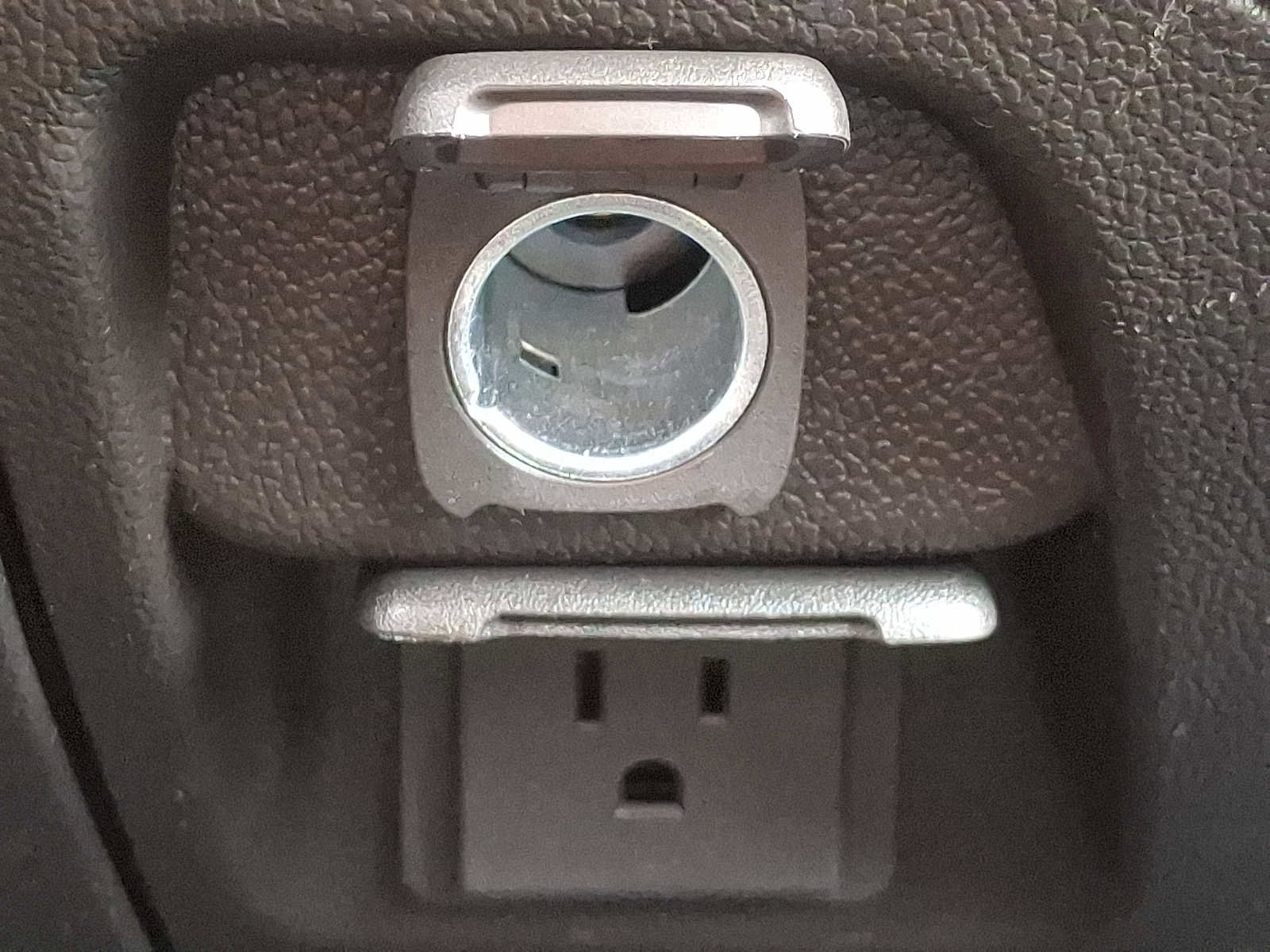 Used 2018 Chevrolet Silverado 1500 LT w/ All Star Edition image 22