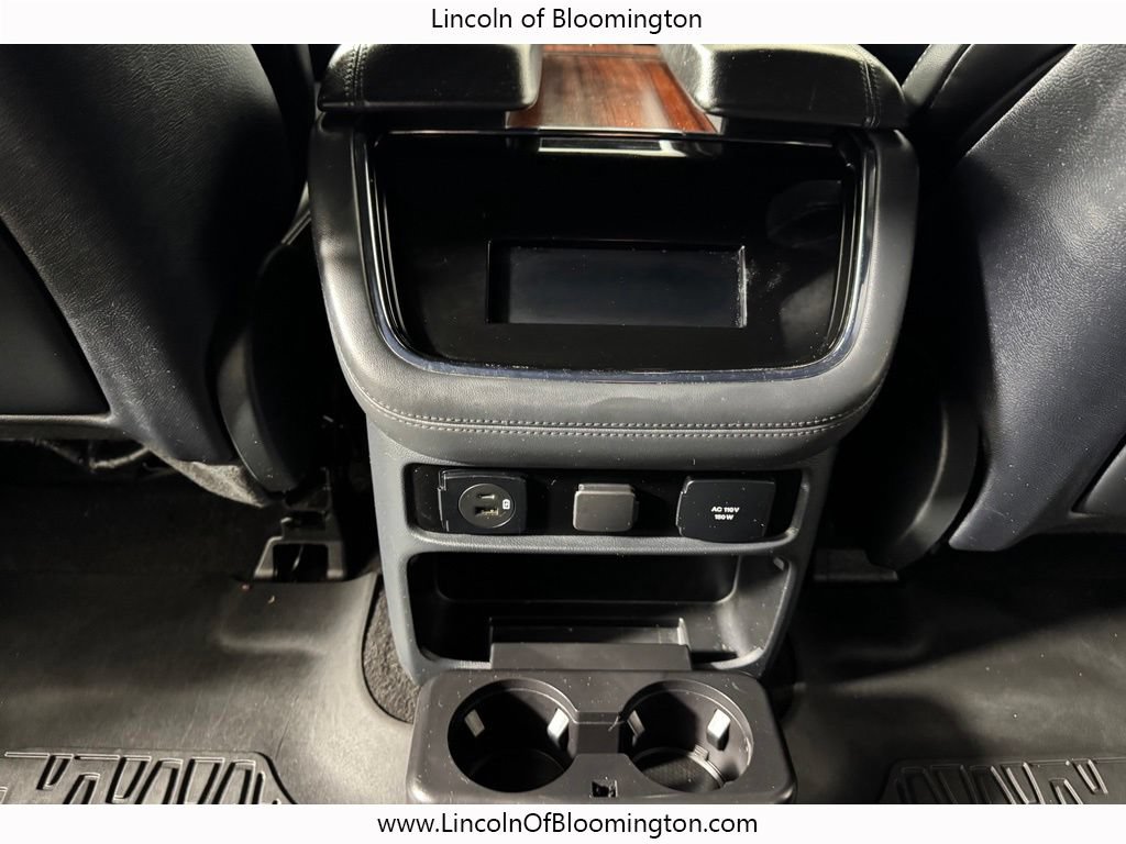 Used 2023 Lincoln Navigator Reserve AWD/4WD image 12