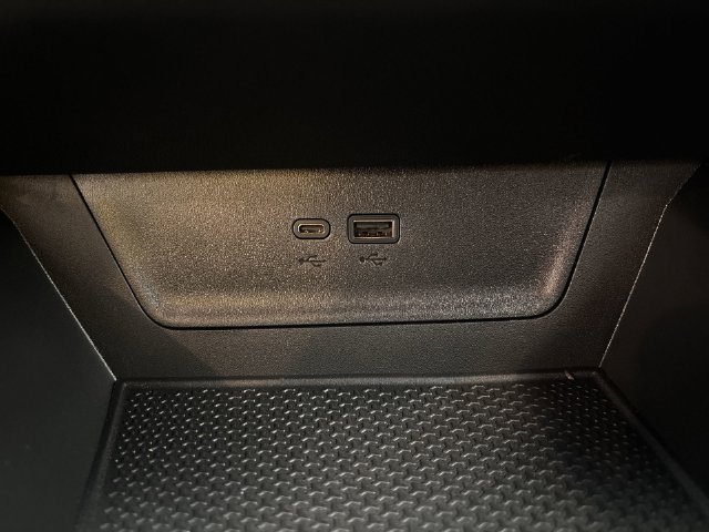 New 2027 Chevrolet Equinox RS w/ Safety and Technology Package FWD image 18