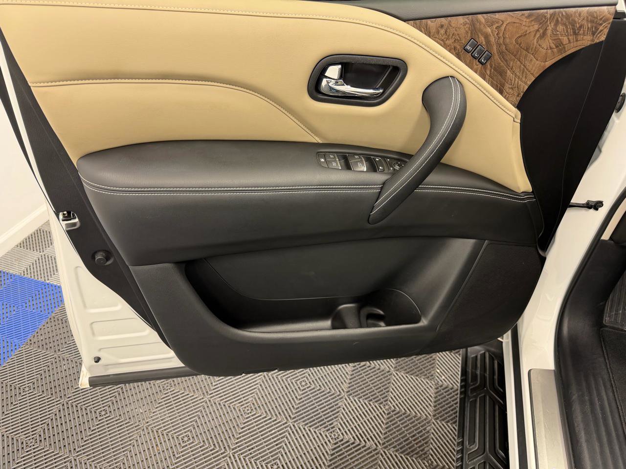Used 2021 INFINITI QX80 Premium Select w/ Cargo Package RWD image 5