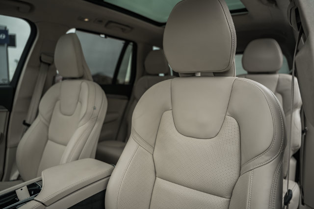 Certified 2024 Volvo XC90 T8 Ultimate w/ Lounge Package AWD/4WD image 35