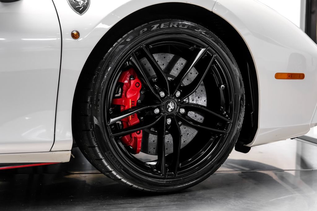 Used 2018 Ferrari 488 Spider RWD image 69