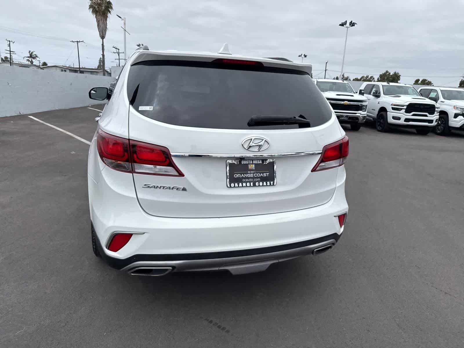 Used 2018 Hyundai Santa Fe SE FWD image 16
