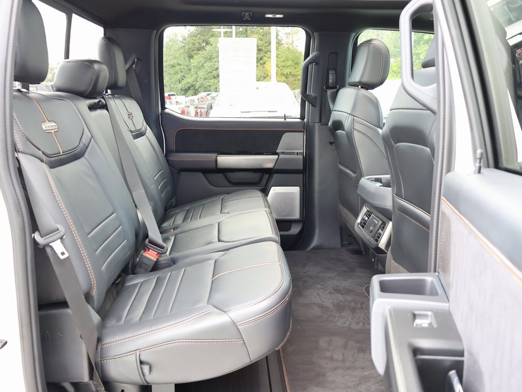 Used 2023 Ford F450 Platinum w/ FX4 Off-Road Package image 44
