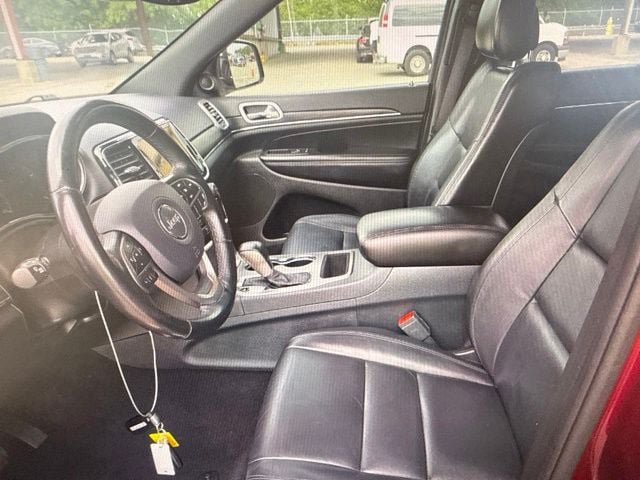 Used 2020 Jeep Grand Cherokee Limited RWD image 7