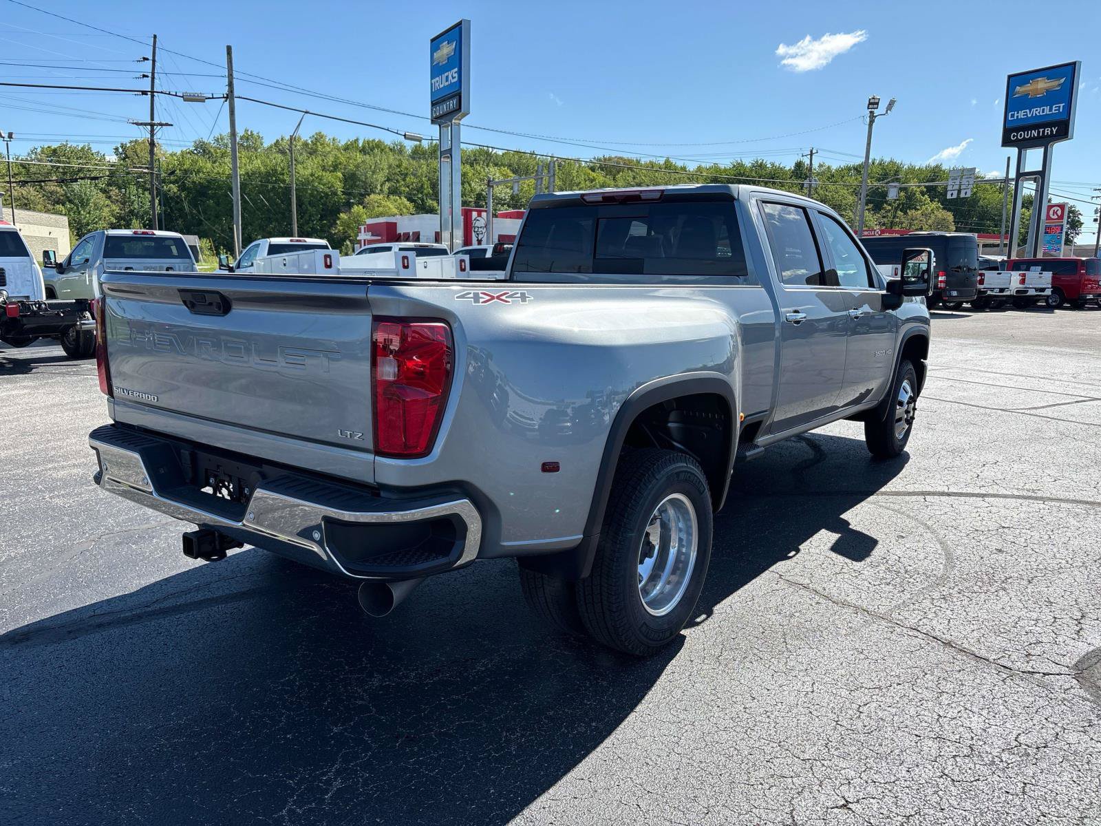 New 2026 Chevrolet Silverado 3500 LTZ w/ LTZ Plus Package AWD/4WD image 4