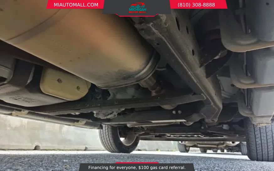 Used 2012 GMC Yukon SLT w/ SLT-2 Equipment Package AWD/4WD image 14