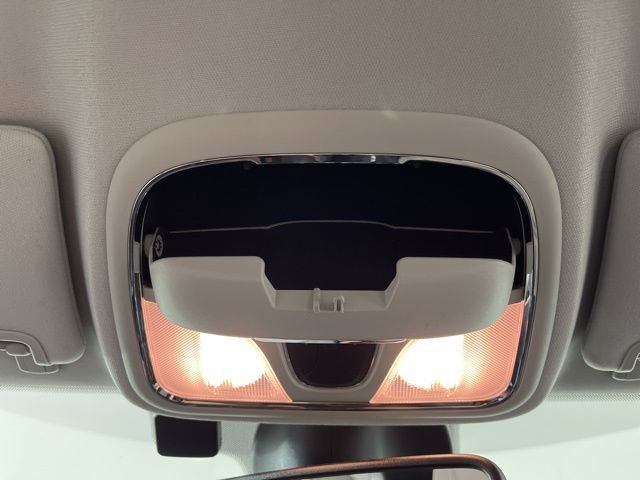 Used 2022 Jeep Cherokee Trailhawk w/ Comfort/Convenience Group image 36