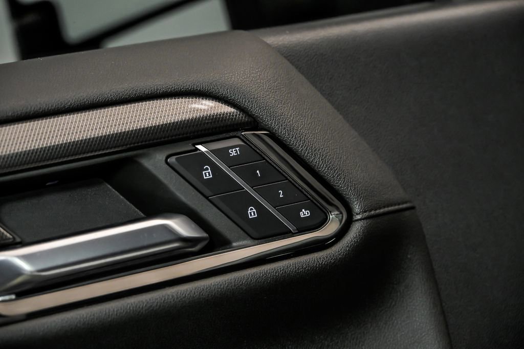 Used 2024 GMC Sierra 2500 AT4 w/ AT4 Premium Plus Package image 9