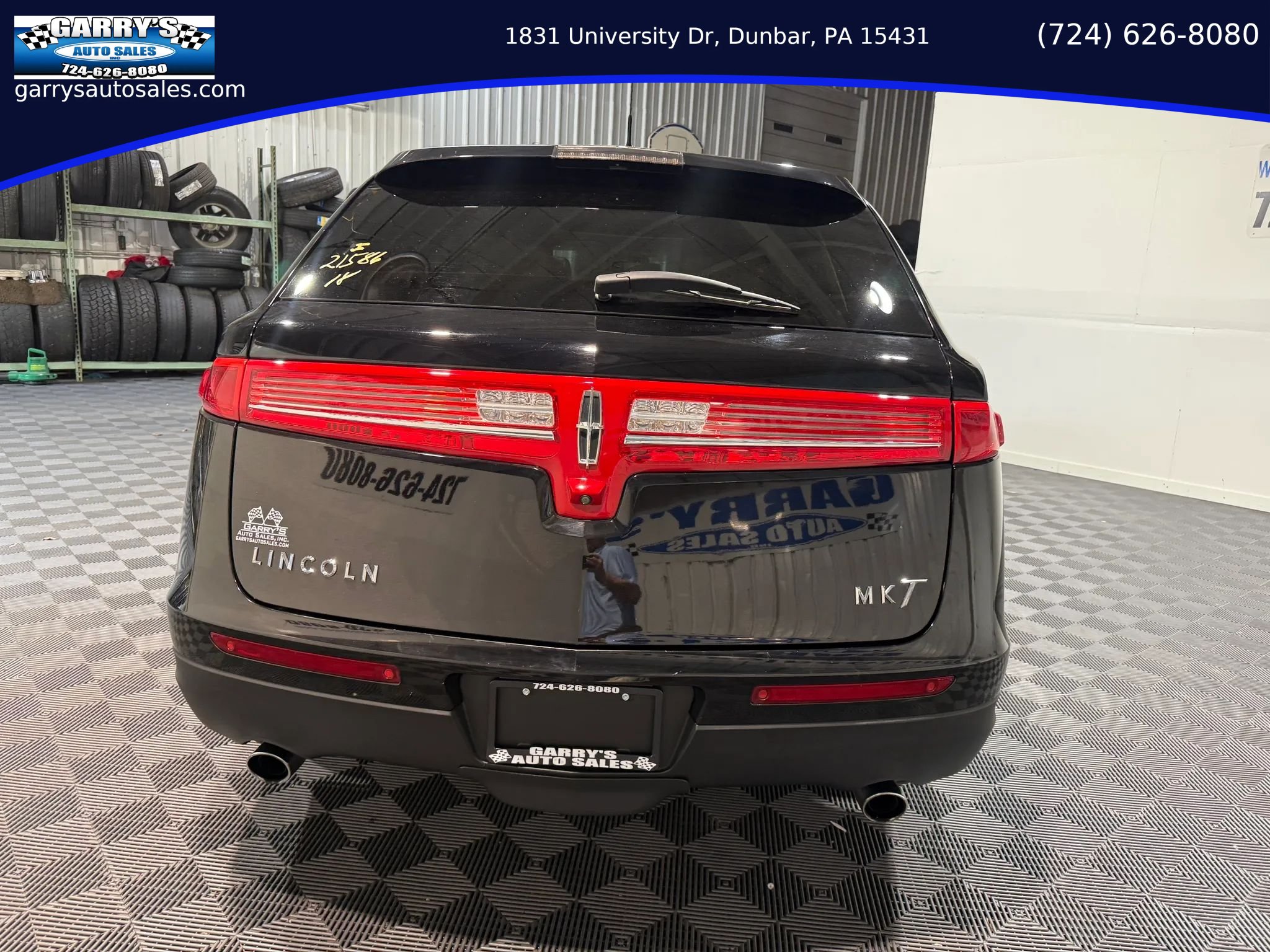 Used 2018 Lincoln MKT AWD image 6