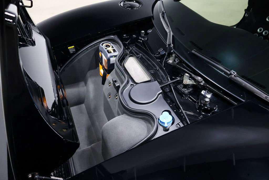 Used 2006 Ford GT RWD image 69