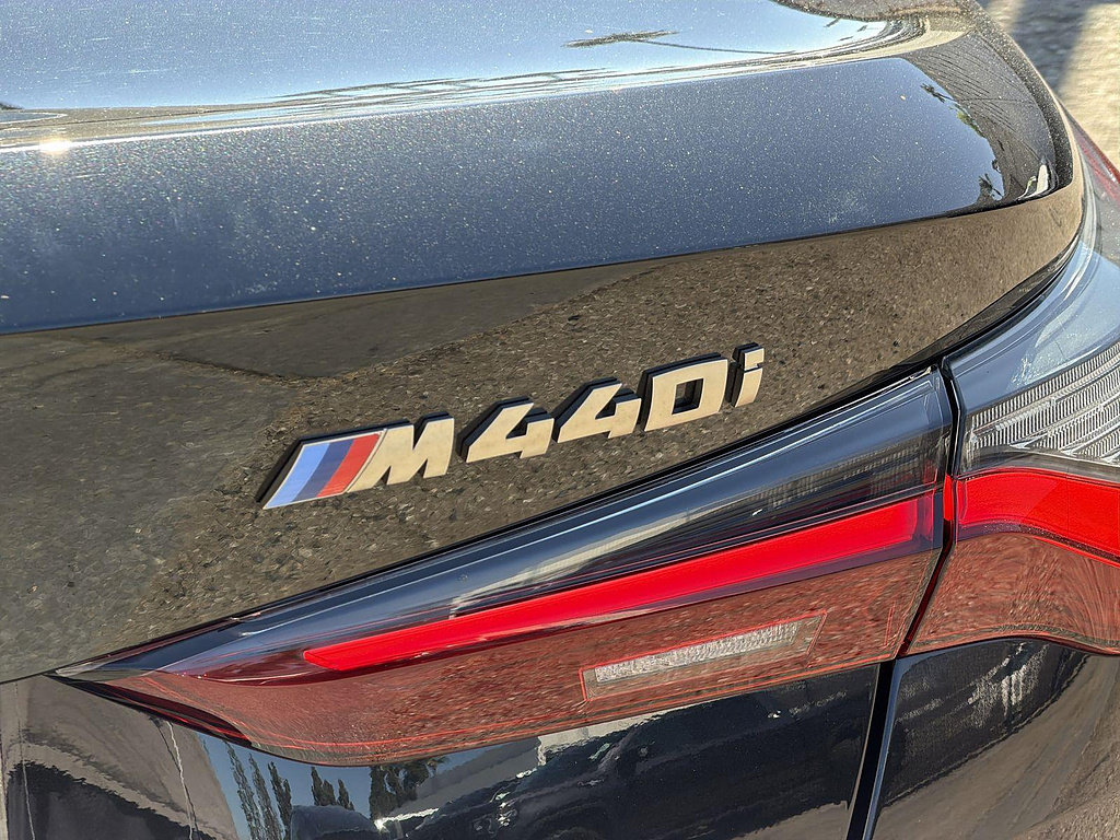 Used 2024 BMW M440i Convertible w/ Shadowloine Package RWD image 31