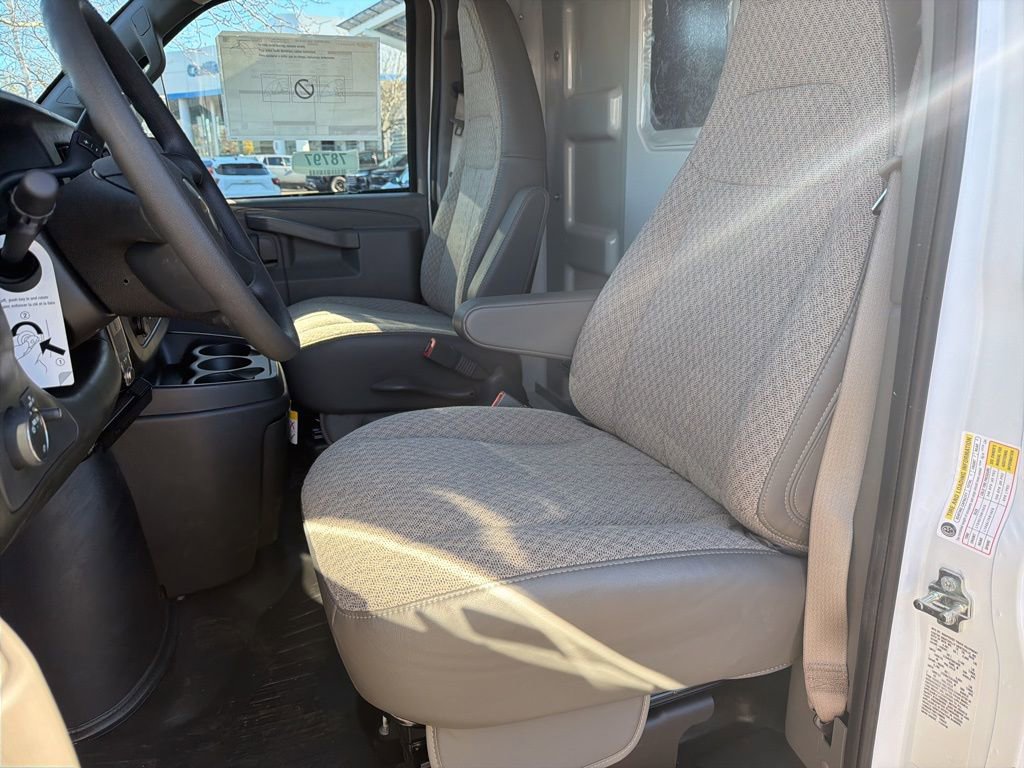 New 2025 Chevrolet Express 3500 w/ Power Convenience Package image 11
