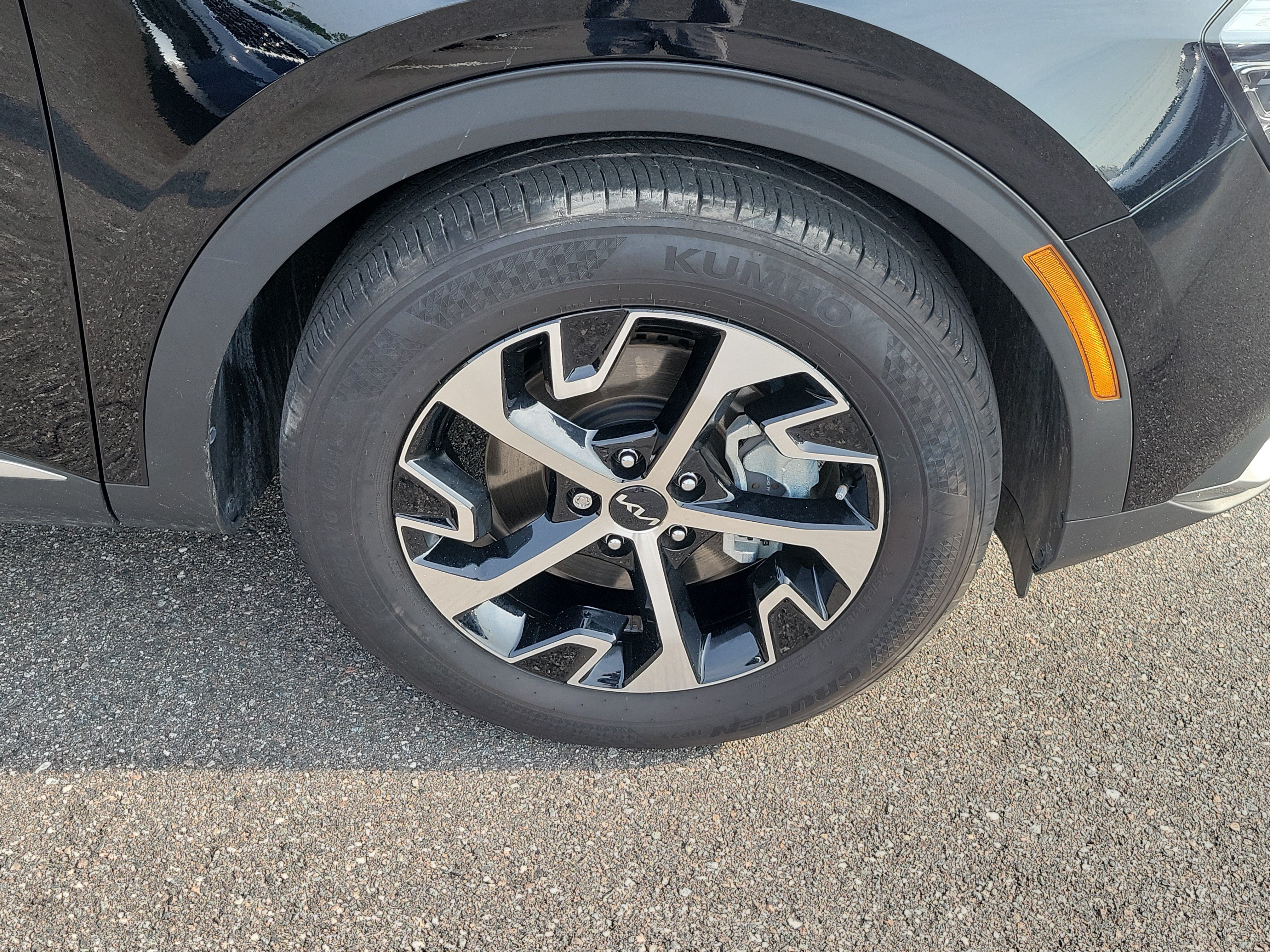 Certified 2024 Kia Sportage EX FWD image 41