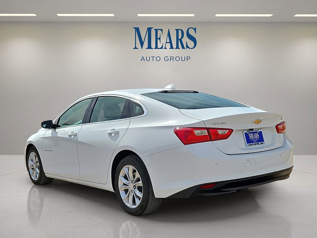 Used 2024 Chevrolet Malibu LT image 3