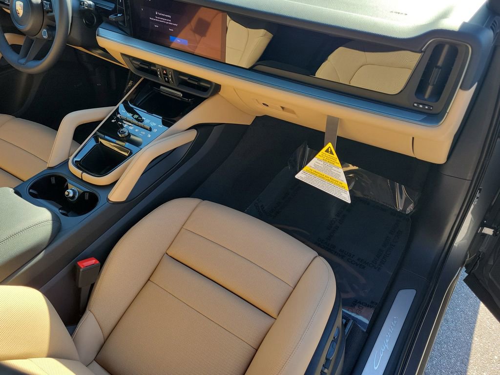 New 2026 Porsche Cayenne image 19