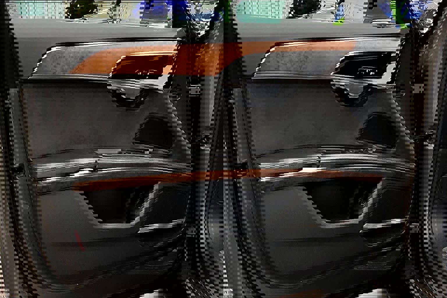 Used 2019 Audi A8 L 3.0T w/ Executive Package image 21