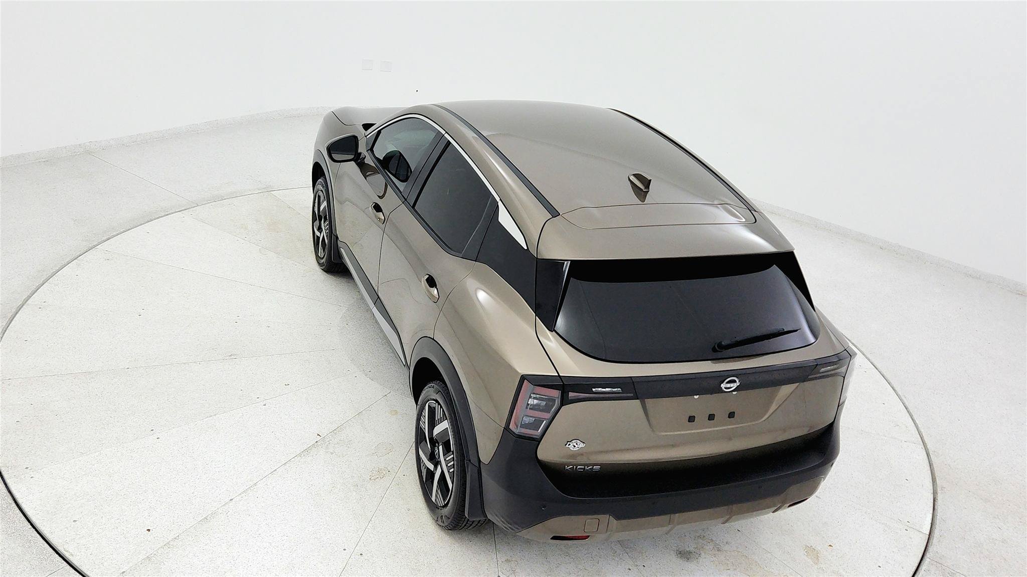 Used 2025 Nissan Kicks SV w/ Charging Package FWD image 34
