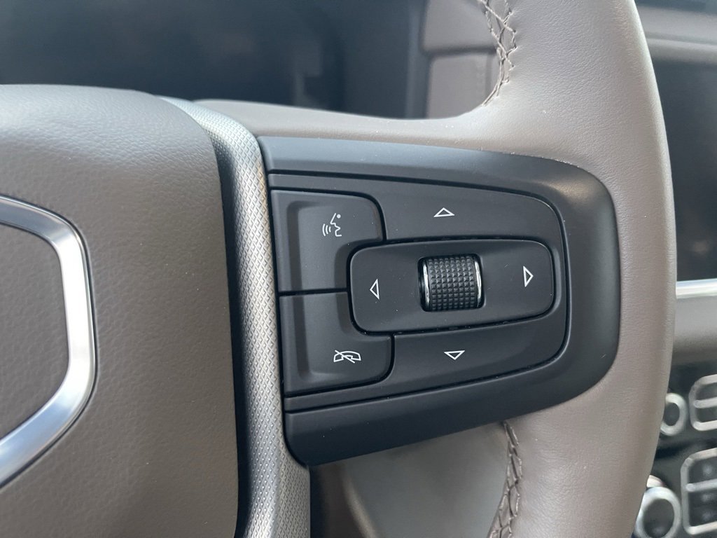 Used 2023 GMC Yukon Denali image 33