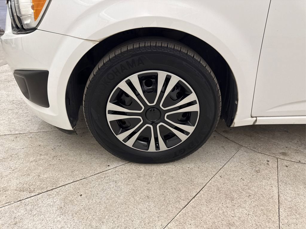 Used 2014 Chevrolet Sonic LS FWD image 13