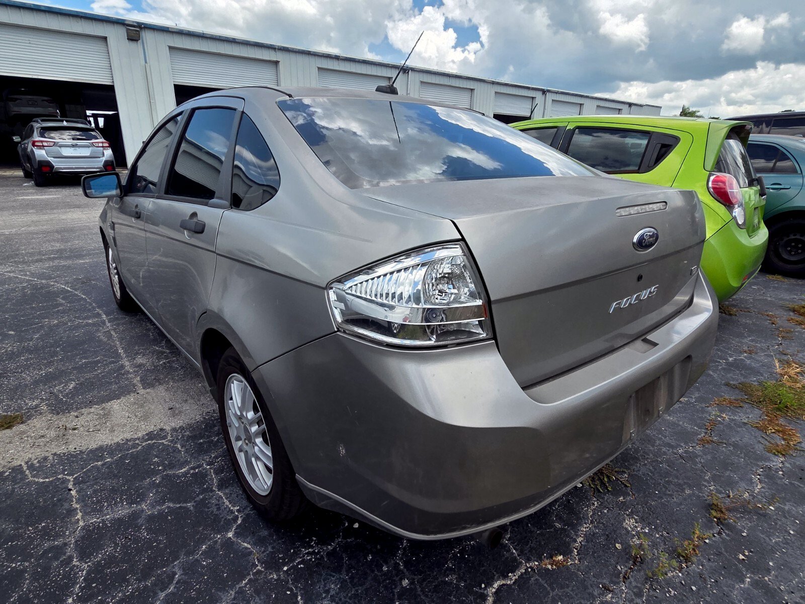 Used 2008 Ford Focus SE FWD image 4