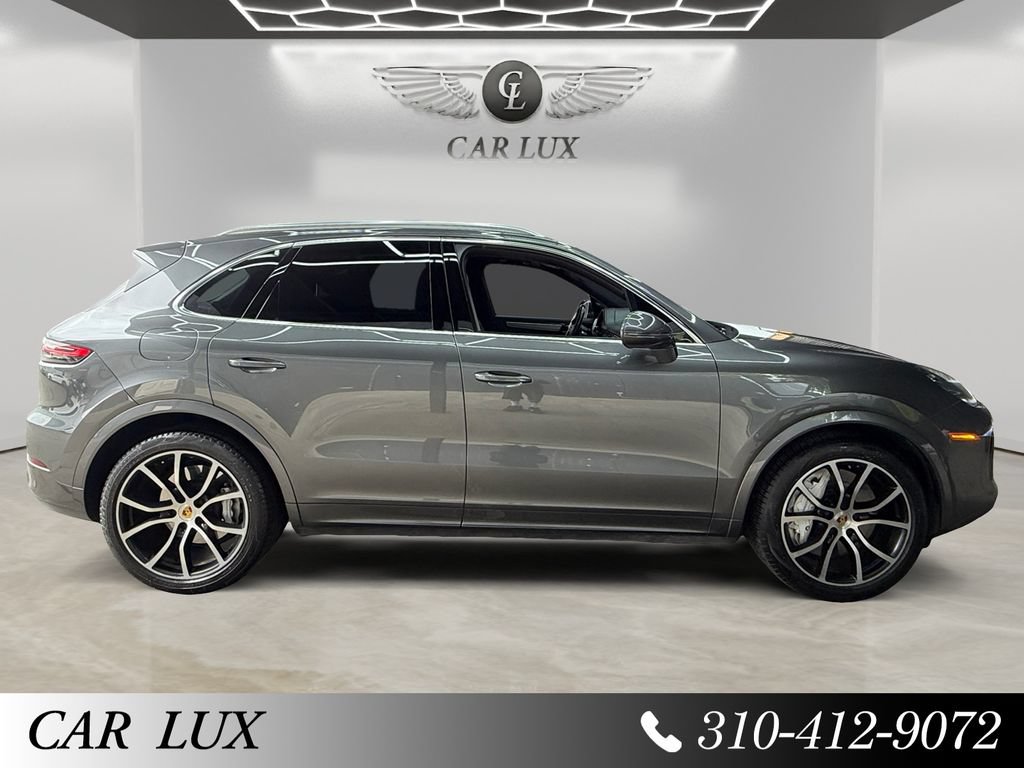 Used 2019 Porsche Cayenne Turbo AWD/4WD image 6