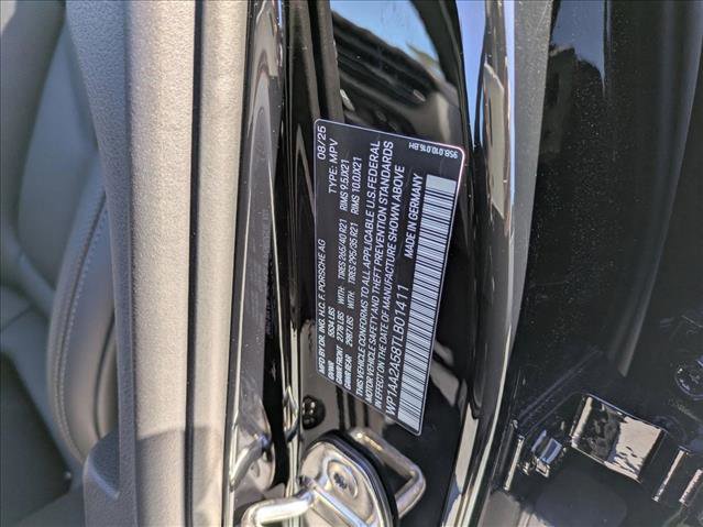 New 2026 Porsche Macan image 29