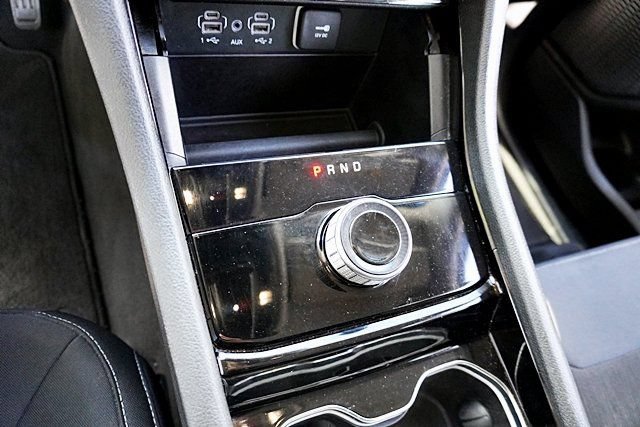 Used 2023 Jeep Grand Cherokee L Laredo RWD image 31