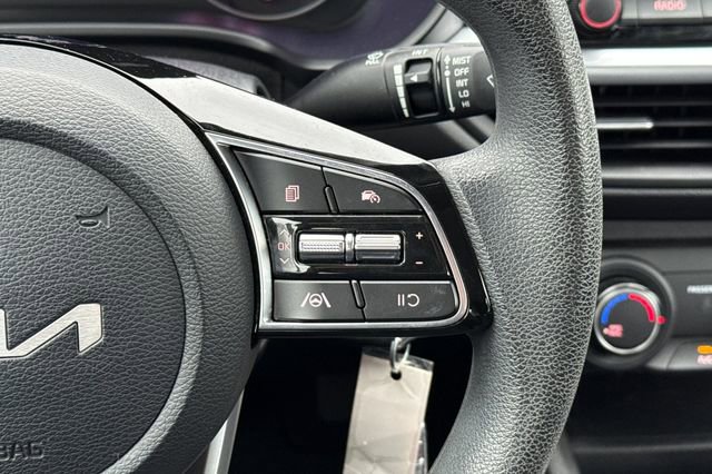 Certified 2022 Kia Forte LXS image 29