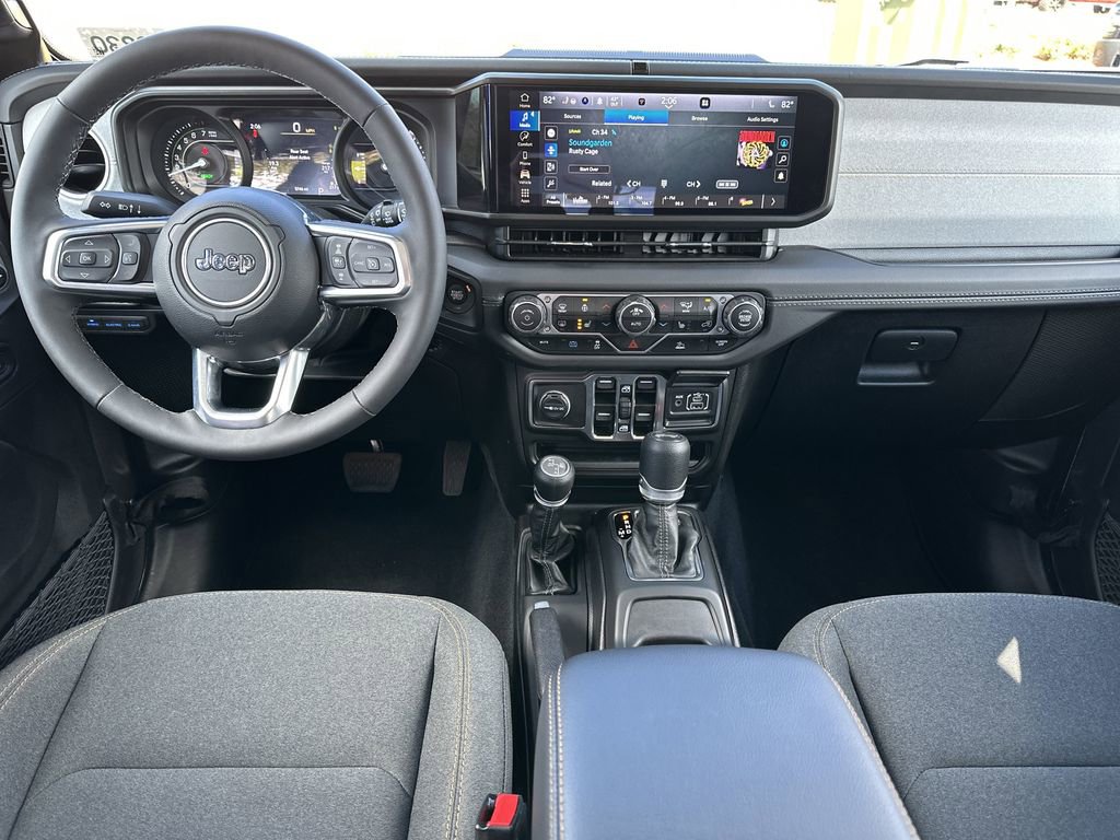 Certified 2025 Jeep Wrangler Unlimited Sahara AWD/4WD image 10