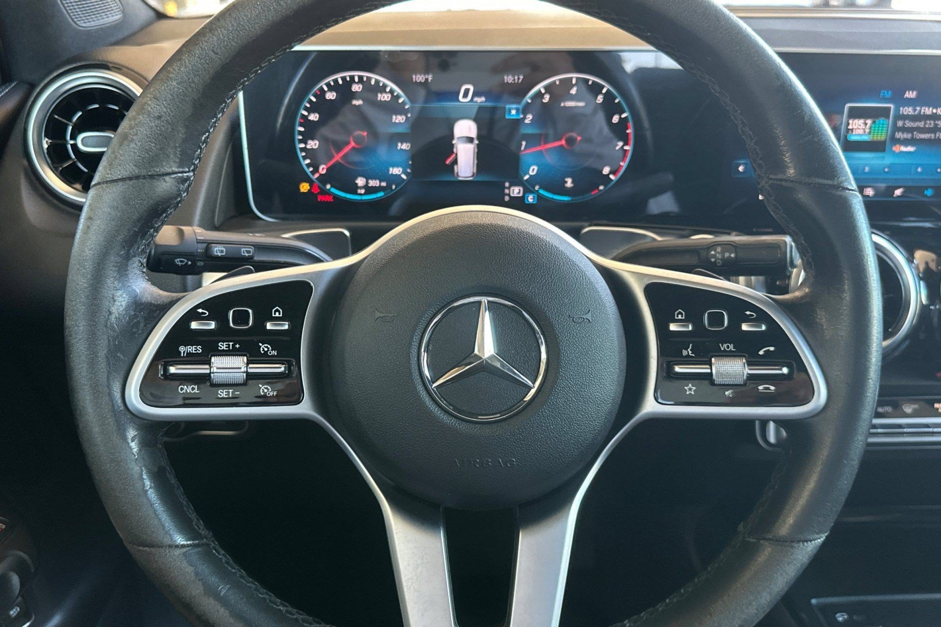 Used 2021 Mercedes-Benz GLB 250 4MATIC image 11