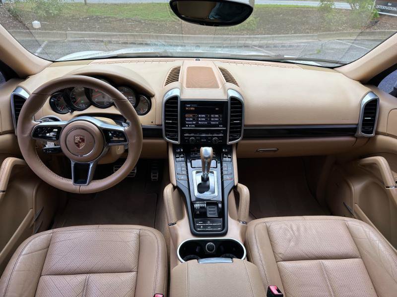 Used 2011 Porsche Cayenne S AWD/4WD image 35