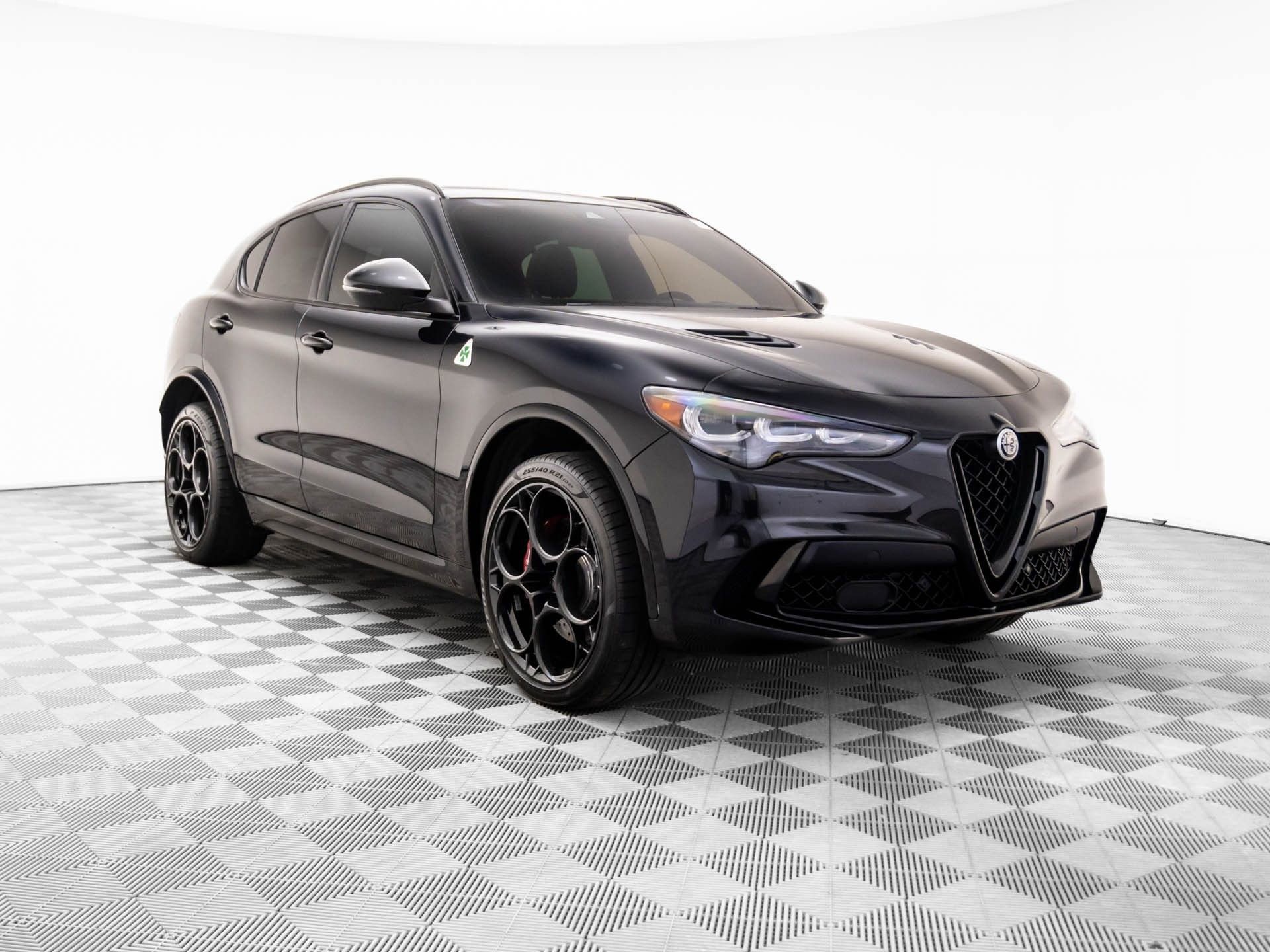 Used 2024 Alfa Romeo Stelvio Quadrifoglio w/ Active Assist Plus Package image 9