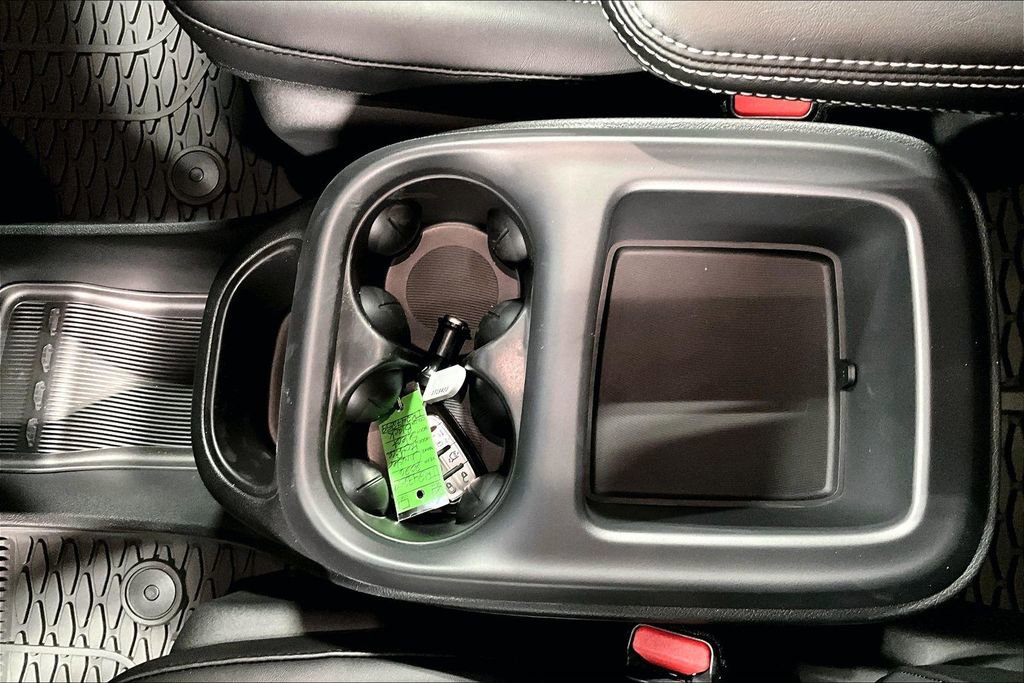 New 2026 Chrysler Pacifica Select image 21