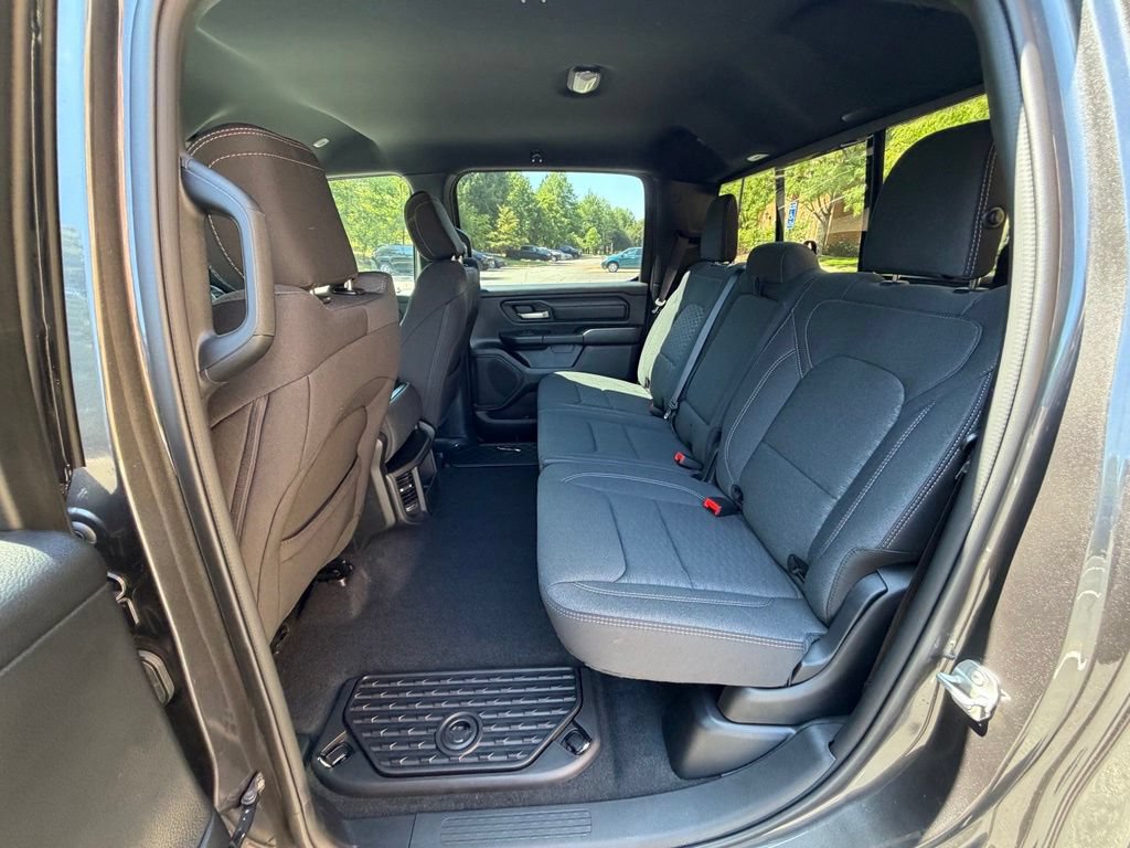 New 2026 RAM 1500 Express AWD/4WD image 12