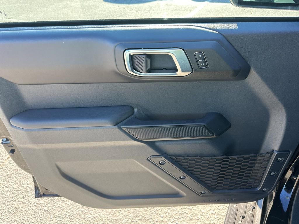 Used 2025 Ford Bronco Outer Banks image 33